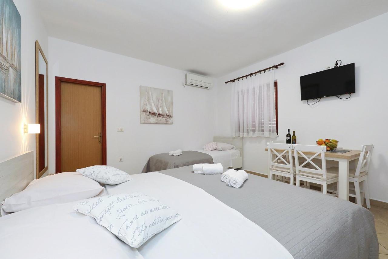 Apartmani Strpic Biograd Na Moru Dış mekan fotoğraf