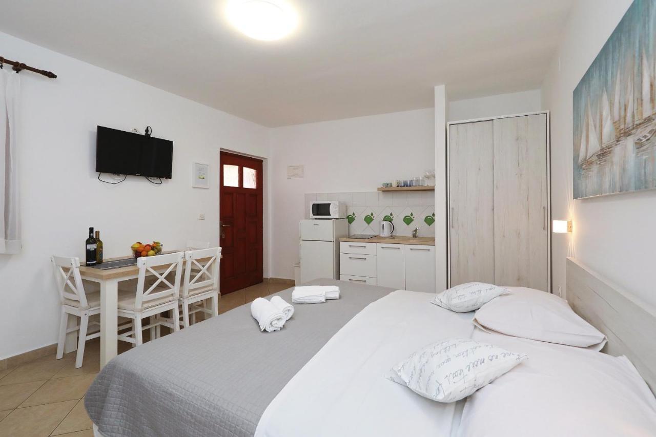 Apartmani Strpic Biograd Na Moru Dış mekan fotoğraf